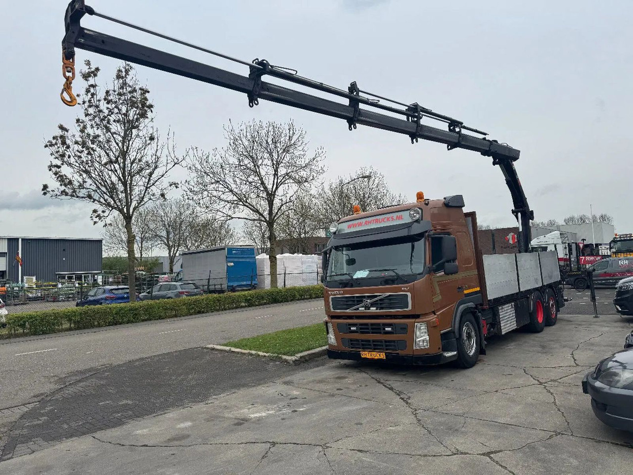 Volvo FM 500 6X2 EURO 5 HIAB 211 EP5 + REMOTE CONTROL - Autokran: das Bild 2 Volvo FM 500 6X2 EURO 5 HIAB 211 EP5 + REMOTE CONTROL - Autokran: das Bild 2