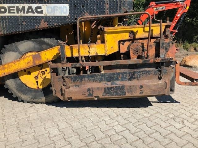 Asphaltfertiger/ Straßenfertiger Demag DF 10: das Bild 16