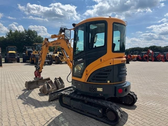 HYUNDAI R25Z-9 AK - Minibagger: das Bild 2 HYUNDAI R25Z-9 AK - Minibagger: das Bild 2