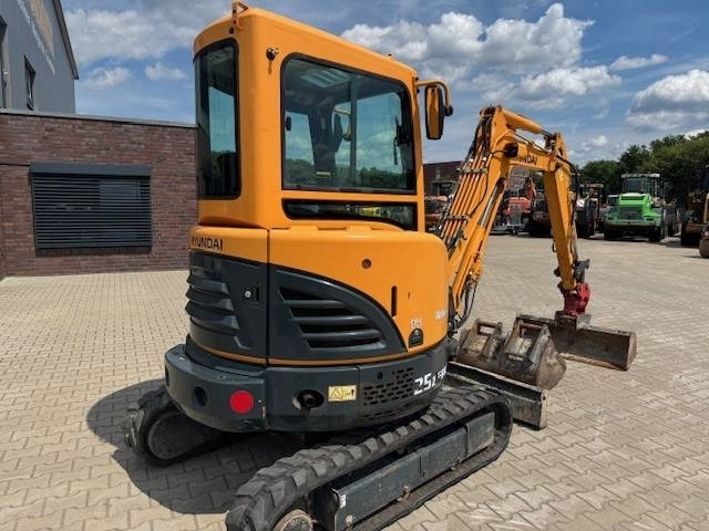 Hyundai R25Z-9 AK - Minibagger: das Bild 5 Hyundai R25Z-9 AK - Minibagger: das Bild 5