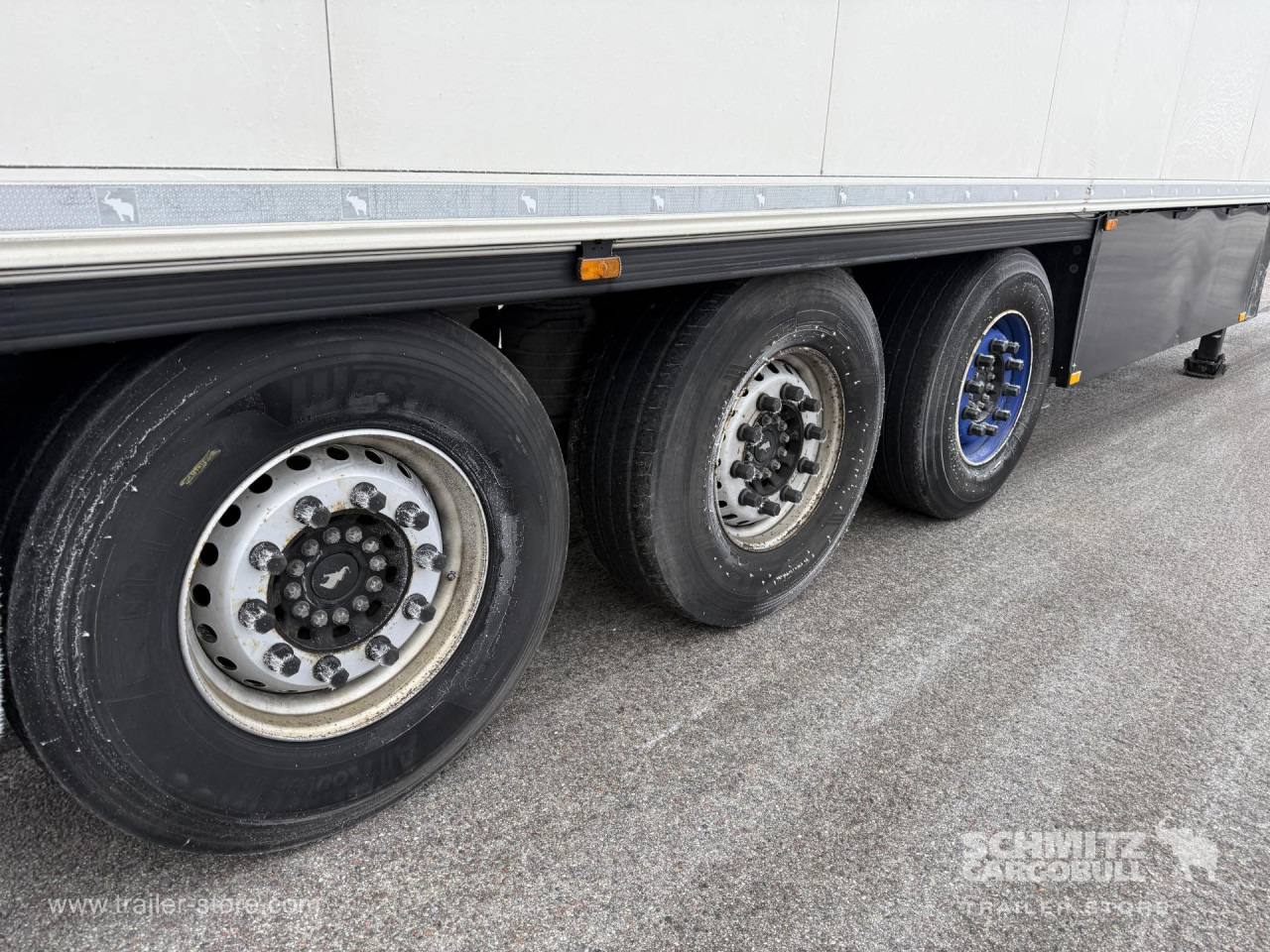 SCHMITZ Reefer Standard - Isotherm Auflieger: das Bild 3 SCHMITZ Reefer Standard - Isotherm Auflieger: das Bild 3