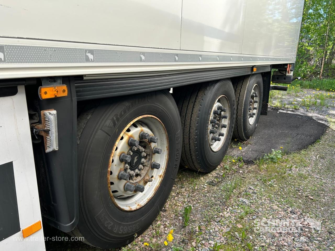 SCHMITZ Reefer Standard Double deck Taillift - Isotherm Auflieger: das Bild 4 SCHMITZ Reefer Standard Double deck Taillift - Isotherm Auflieger: das Bild 4