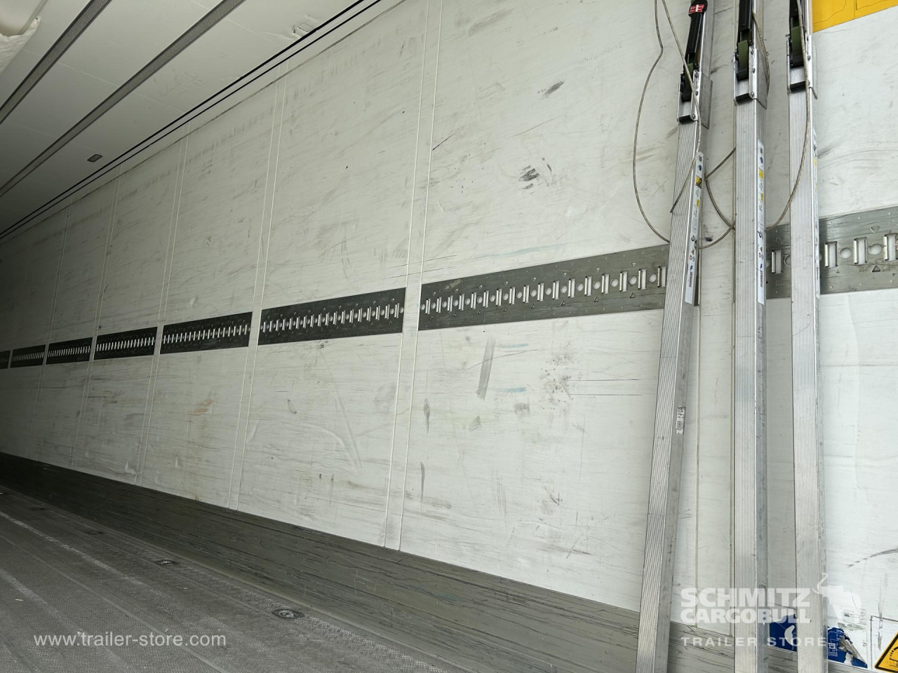 SCHMITZ Reefer Standard - Isotherm Auflieger: das Bild 5 SCHMITZ Reefer Standard - Isotherm Auflieger: das Bild 5