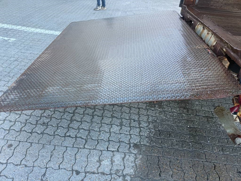 Planenauflieger KEL-BERG City curtain / City-Plane / City gardin: das Bild 13 Planenauflieger KEL-BERG City curtain / City-Plane / City gardin: das Bild 13