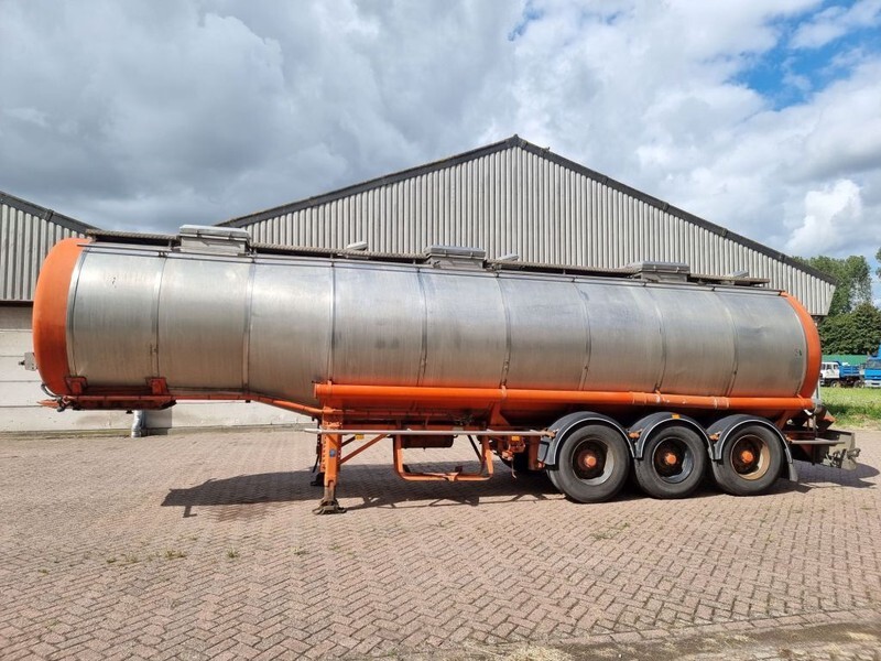 Burg Chemical - INOX - RVS - 31 m3 - 3 Comp. - Tankauflieger: das Bild 1 Burg Chemical - INOX - RVS - 31 m3 - 3 Comp. - Tankauflieger: das Bild 1