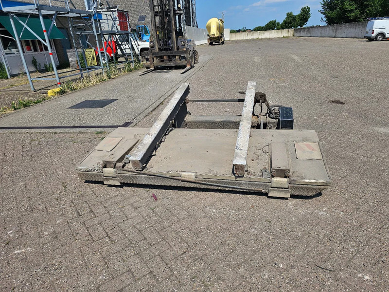 Dhollandia 2500KG - Karosserie und Außen für LKW: das Bild 5 Dhollandia 2500KG - Karosserie und Außen für LKW: das Bild 5