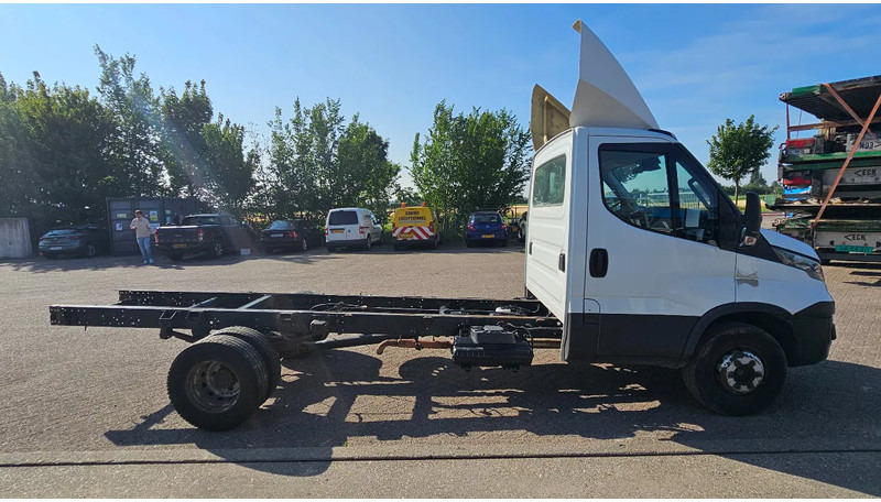 Iveco Daily IS70CI2BA - Fahrgestell LKW: das Bild 4 Iveco Daily IS70CI2BA - Fahrgestell LKW: das Bild 4