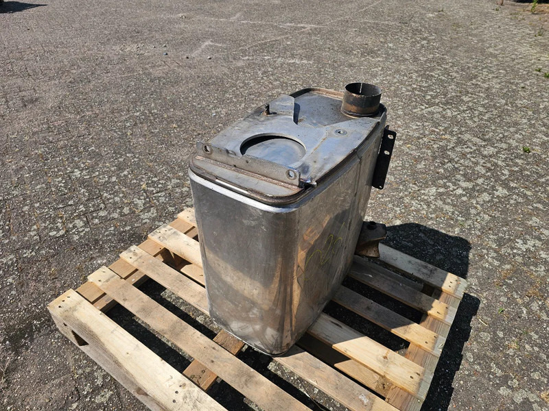 Kraftstofftank für LKW MAN Eind demper - 81.151036037: das Bild 7