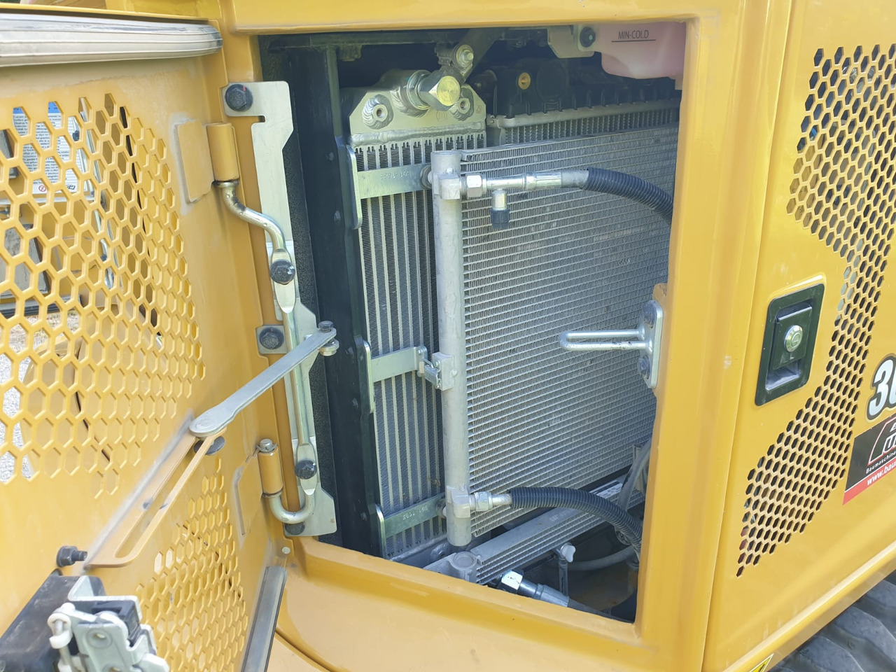 Minibagger CATERPILLAR 304-07: das Bild 14