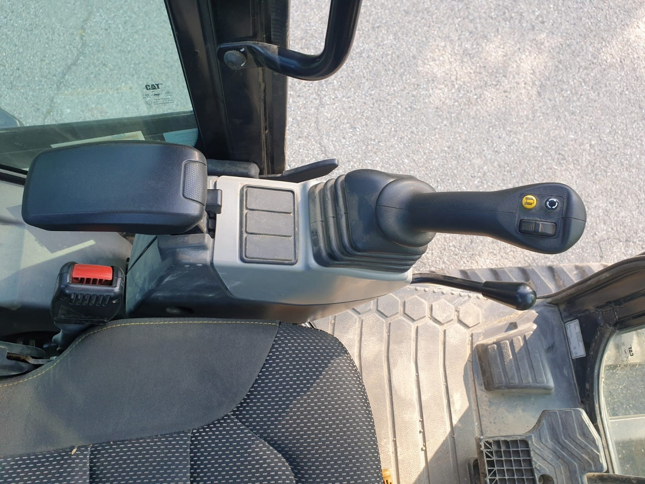 Minibagger CATERPILLAR 304-07: das Bild 18