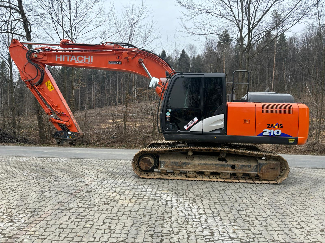 HITACHI ZX 210-6 - Kettenbagger: das Bild 1 HITACHI ZX 210-6 - Kettenbagger: das Bild 1