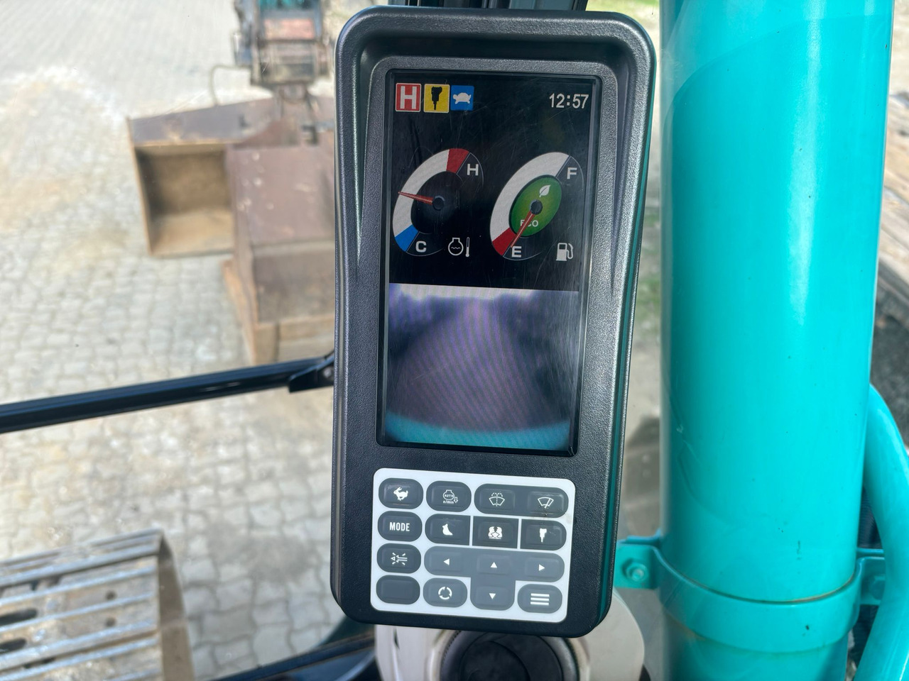 Kettenbagger Kobelco SK 210 NLC-9: das Bild 15
