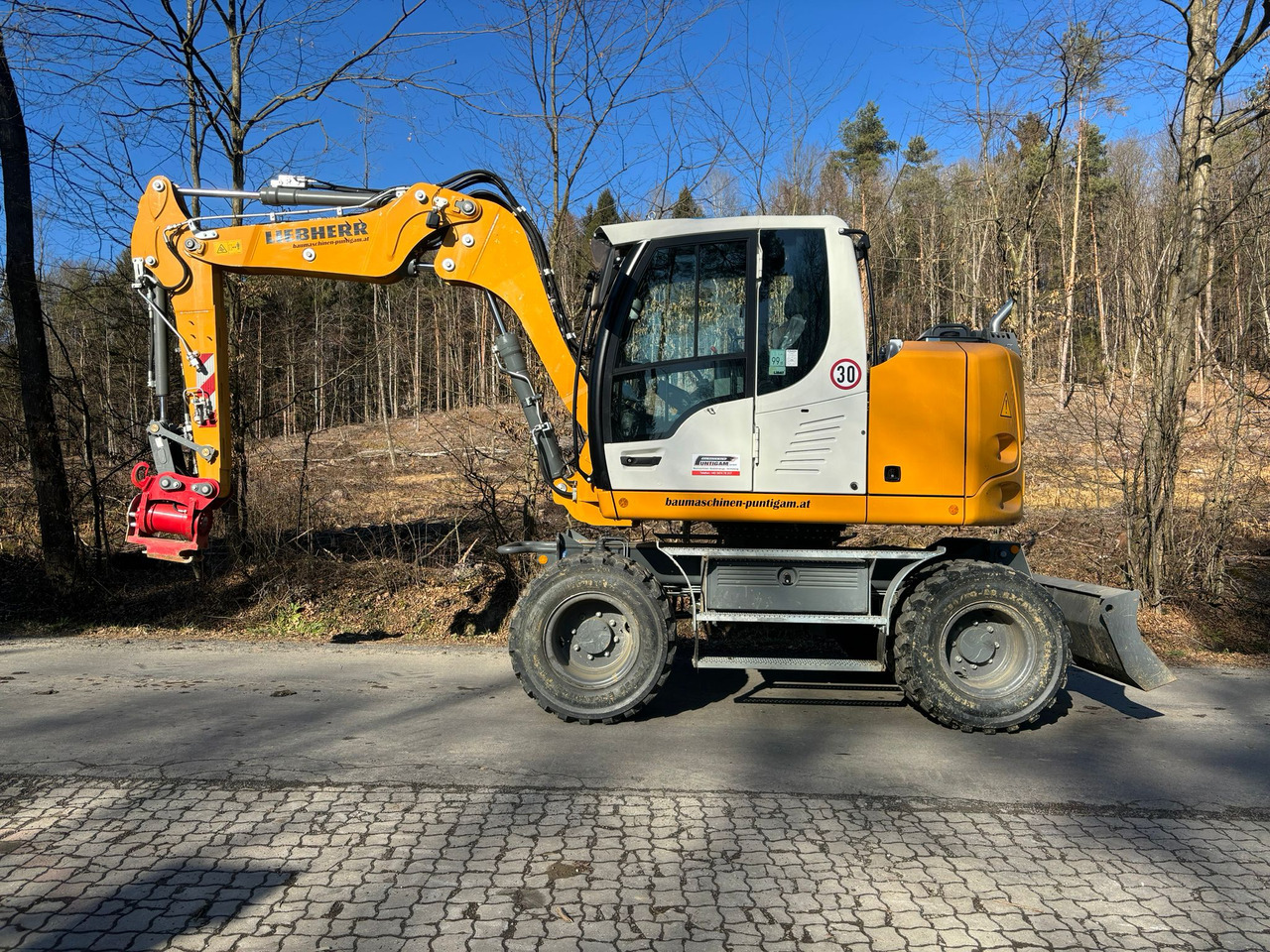 LIEBHERR A 910 Compact Litronic - Mobilbagger: das Bild 1 LIEBHERR A 910 Compact Litronic - Mobilbagger: das Bild 1