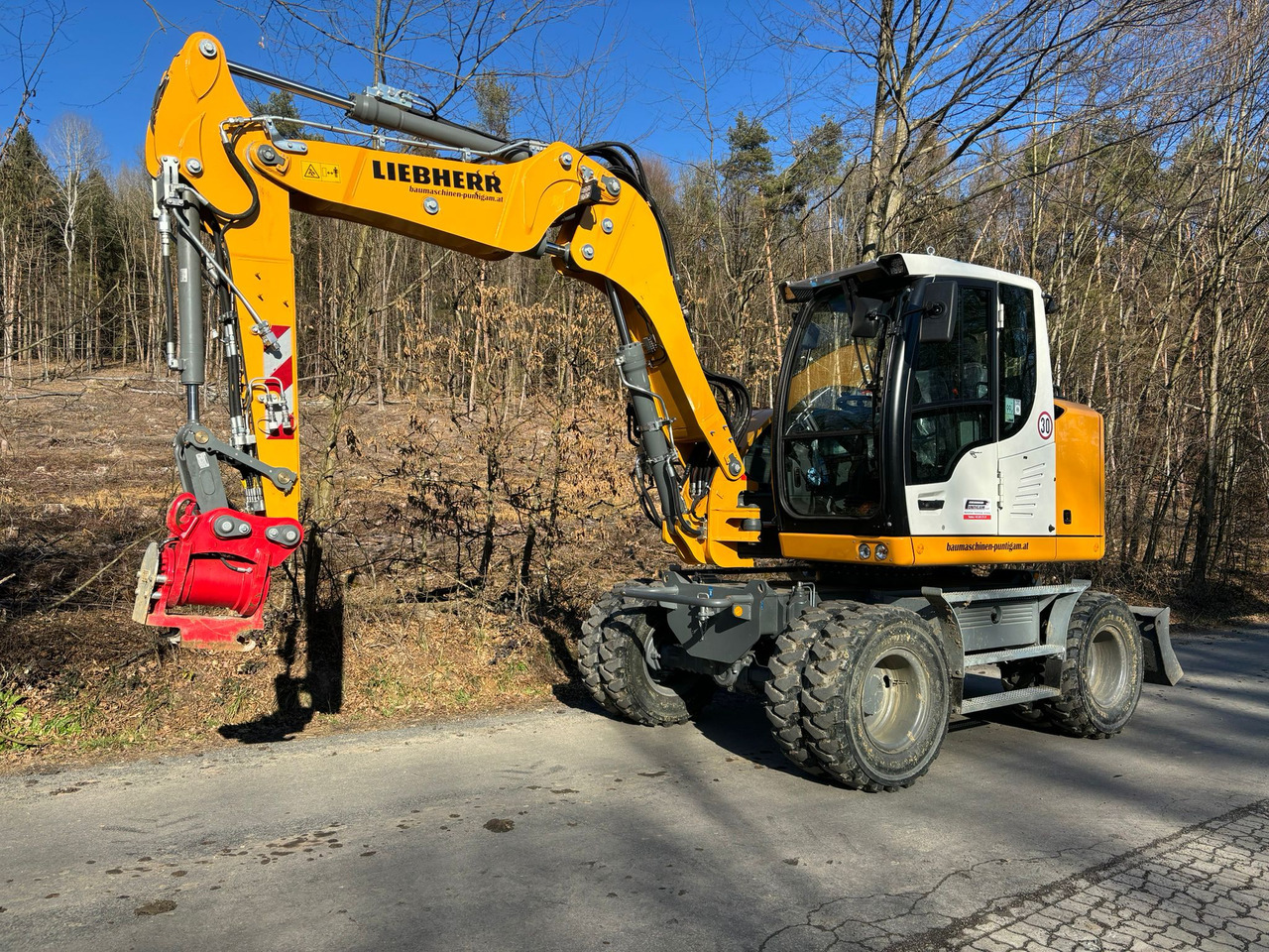 LIEBHERR A 910 Compact Litronic - Mobilbagger: das Bild 3 LIEBHERR A 910 Compact Litronic - Mobilbagger: das Bild 3