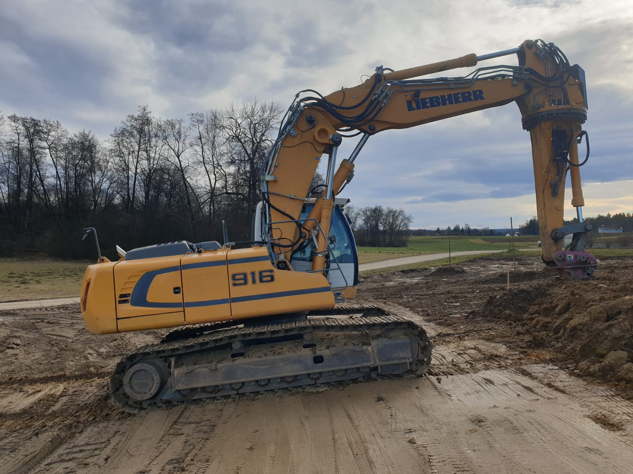 LIEBHERR R 916 LC-423 - Kettenbagger: das Bild 2 LIEBHERR R 916 LC-423 - Kettenbagger: das Bild 2