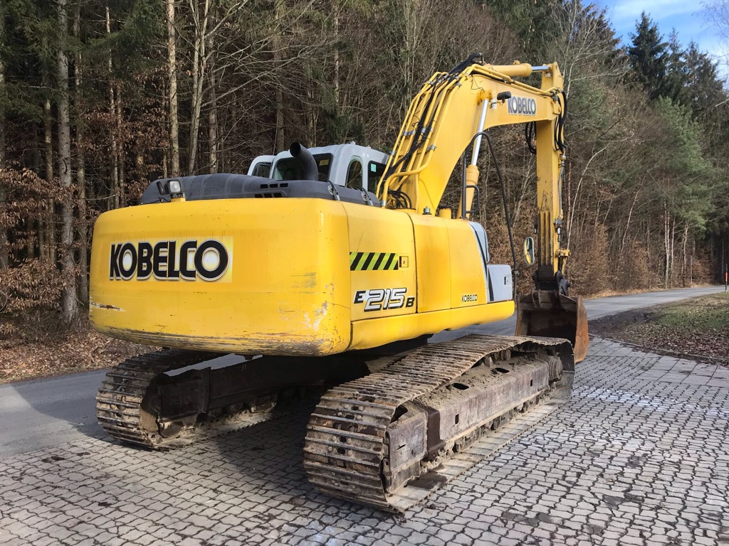 NEW HOLLAND E 215 B - Kettenbagger: das Bild 5 NEW HOLLAND E 215 B - Kettenbagger: das Bild 5