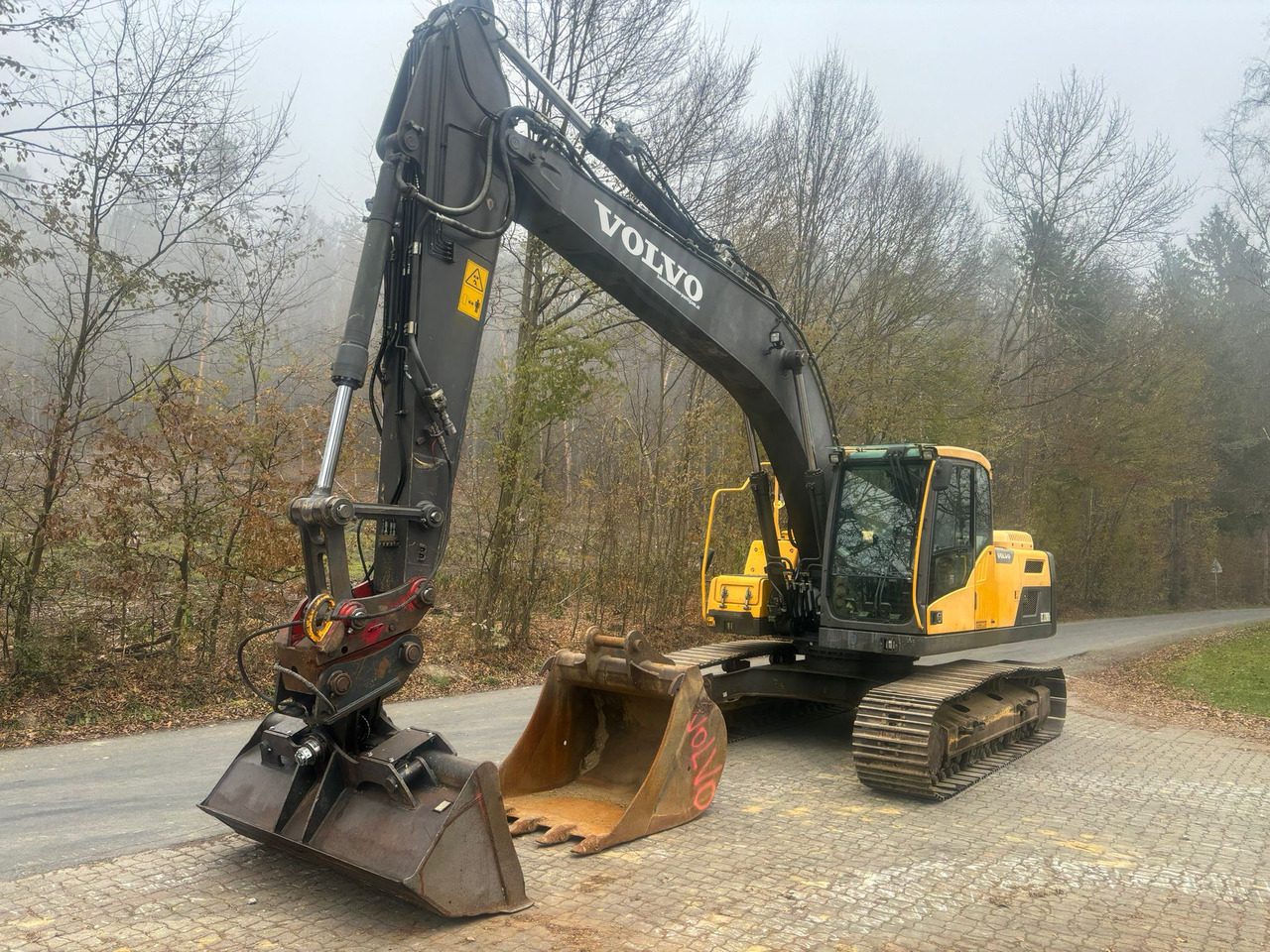 Volvo EC 220 DL - Kettenbagger: das Bild 3 Volvo EC 220 DL - Kettenbagger: das Bild 3