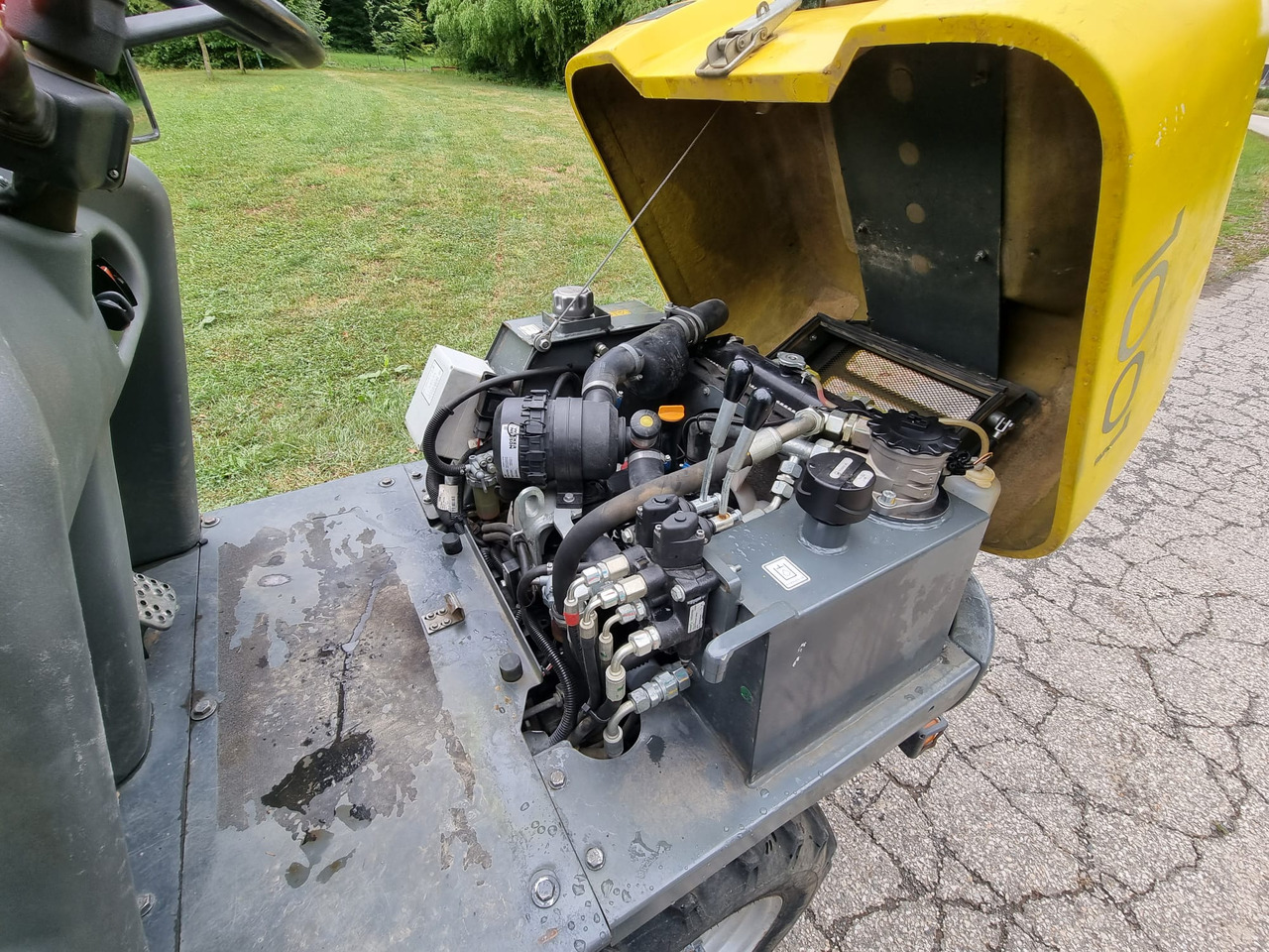 Mini-Kipper WACKER Neuson 1001: das Bild 13 Mini-Kipper WACKER Neuson 1001: das Bild 13