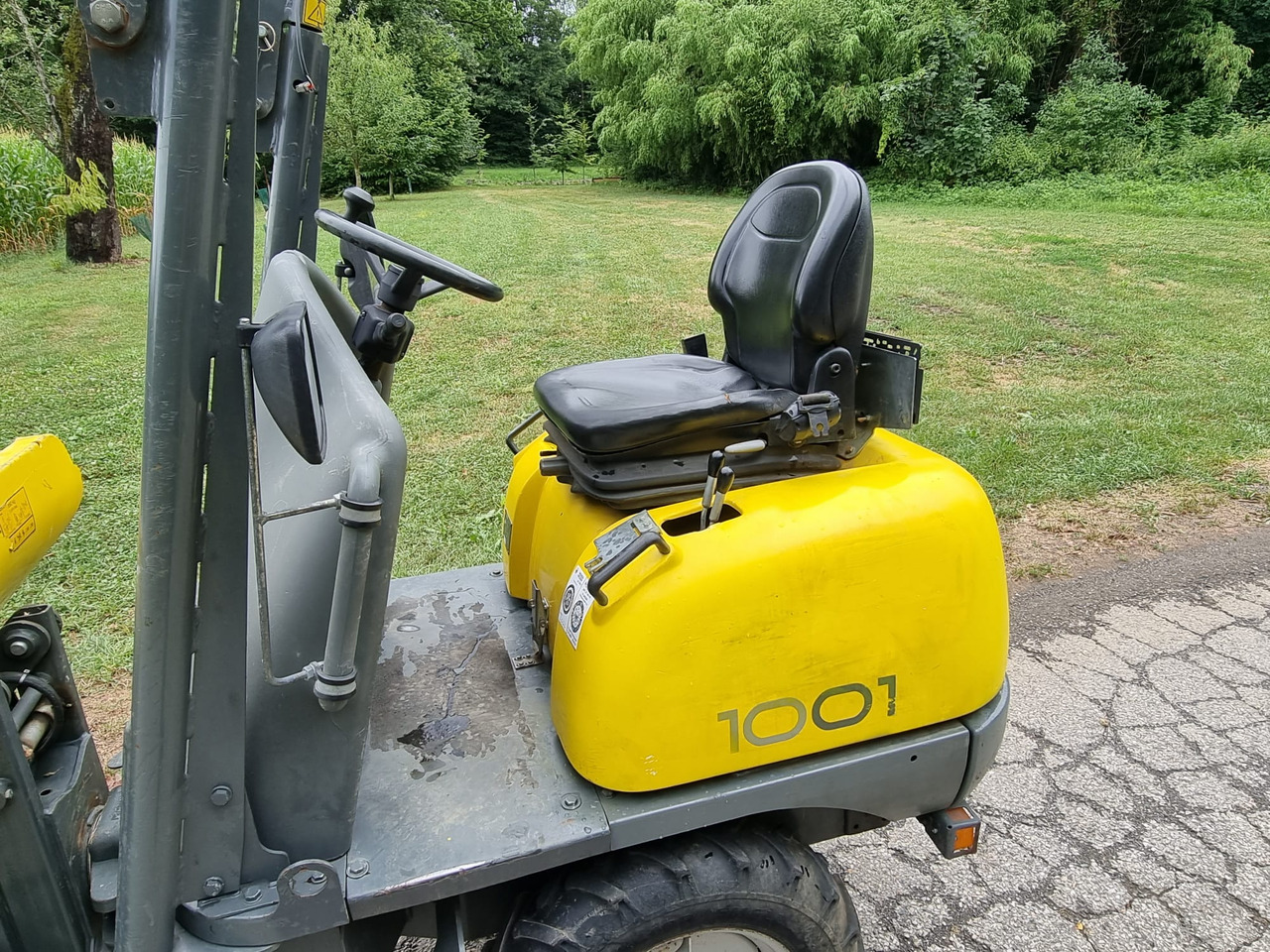 Mini-Kipper WACKER Neuson 1001: das Bild 11 Mini-Kipper WACKER Neuson 1001: das Bild 11
