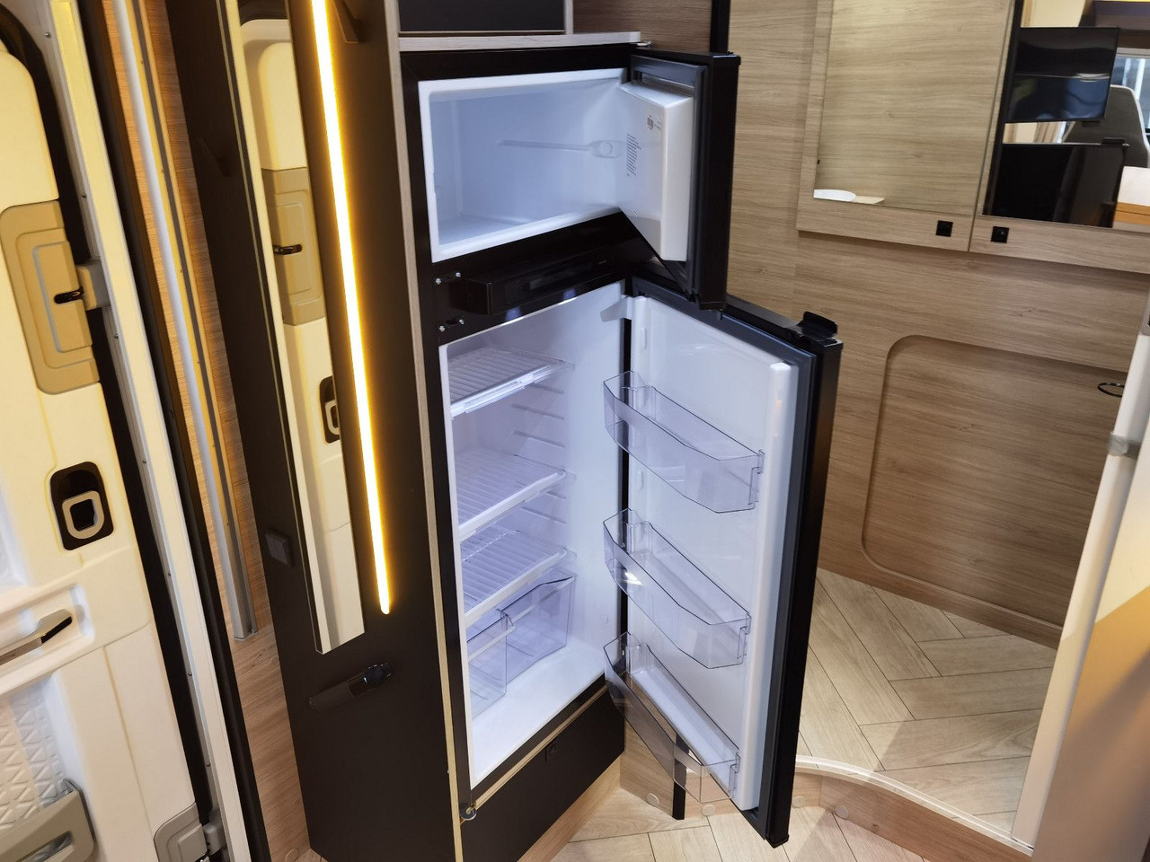Chausson 630 TITANIUM / - 2026 - / EINZEL.- HUBBETTEN - Leasing Chausson 630 TITANIUM / - 2026 - / EINZEL.- HUBBETTEN: das Bild 12