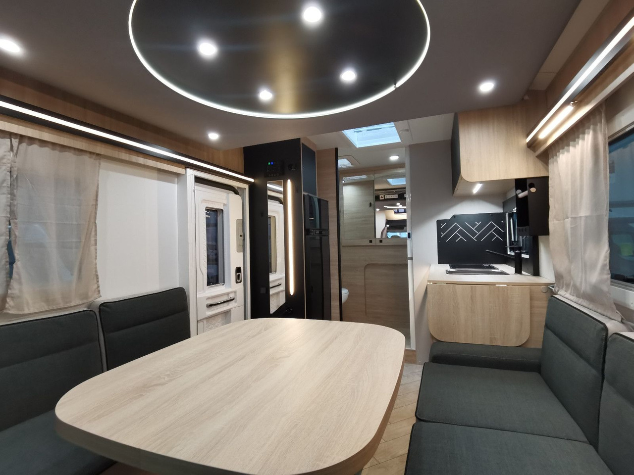 Chausson 640 TITANIUM /- 2026 - / XXL - HUBBETT & RAUMBAD - Leasing Chausson 640 TITANIUM /- 2026 - / XXL - HUBBETT & RAUMBAD: das Bild 8