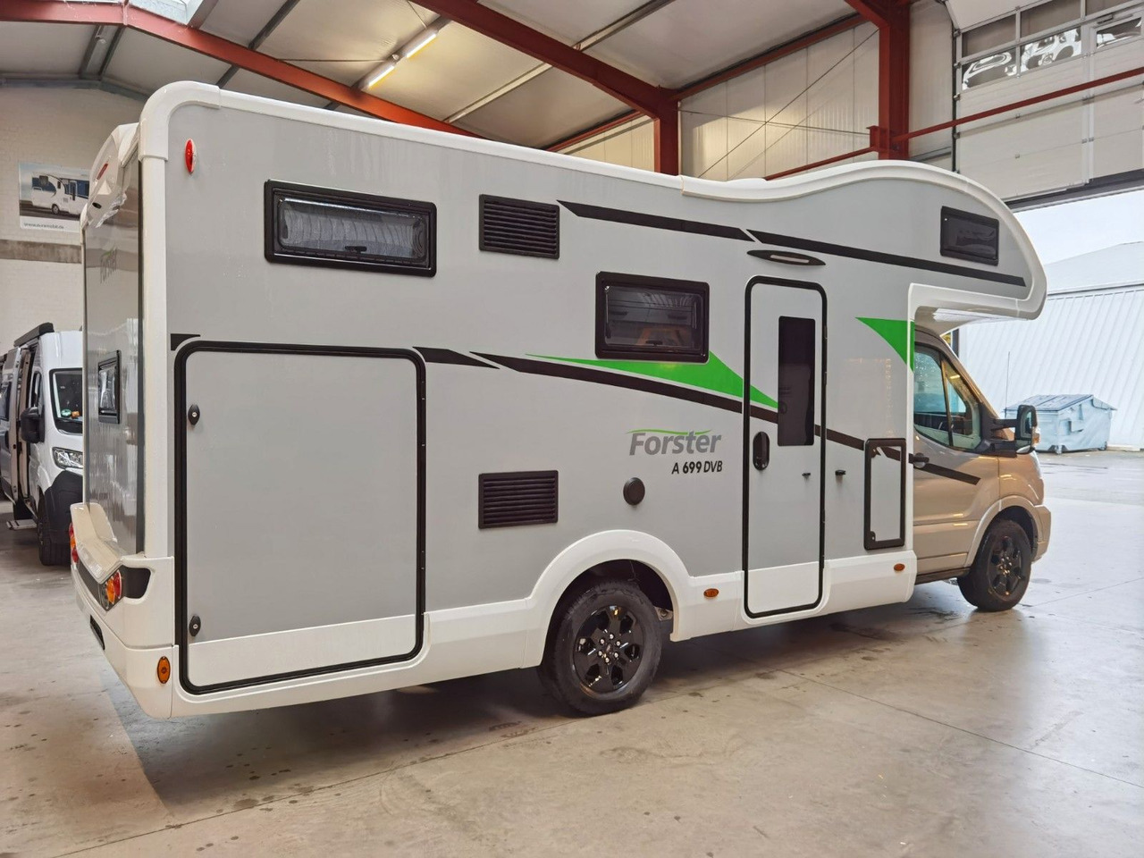 Forster A 699 DVB / -2026- / 165PS-8G AUTOMATIK - Alkoven Wohnmobil: das Bild 4 Forster A 699 DVB / -2026- / 165PS-8G AUTOMATIK - Alkoven Wohnmobil: das Bild 4