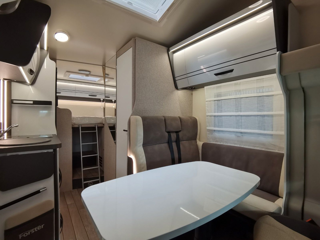 Alkoven Wohnmobil Forster A 699 EB / -MODELL 2025- / 140 PS / EINZELBETTEN: das Bild 10