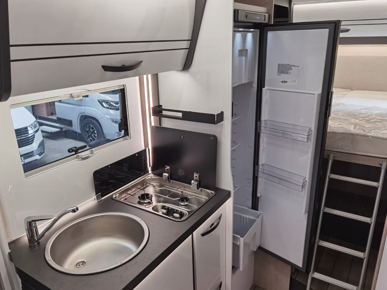 Alkoven Wohnmobil Forster A 699 EB / -MODELL 2025- / 140 PS / EINZELBETTEN: das Bild 13