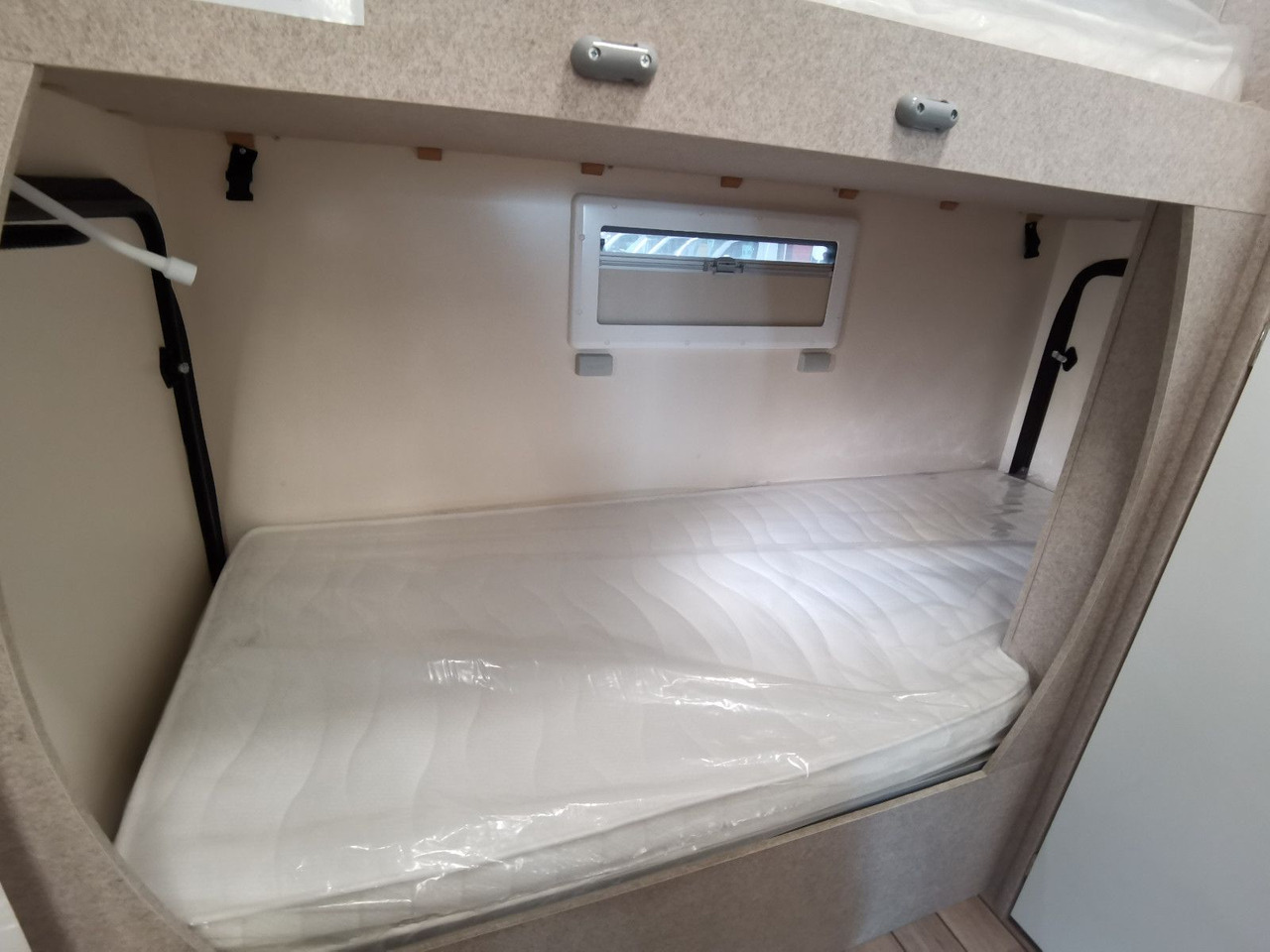 Alkoven Wohnmobil Forster A 699 VB / - MODELL 2025- / 140PS / ETAGENBETTEN: das Bild 24