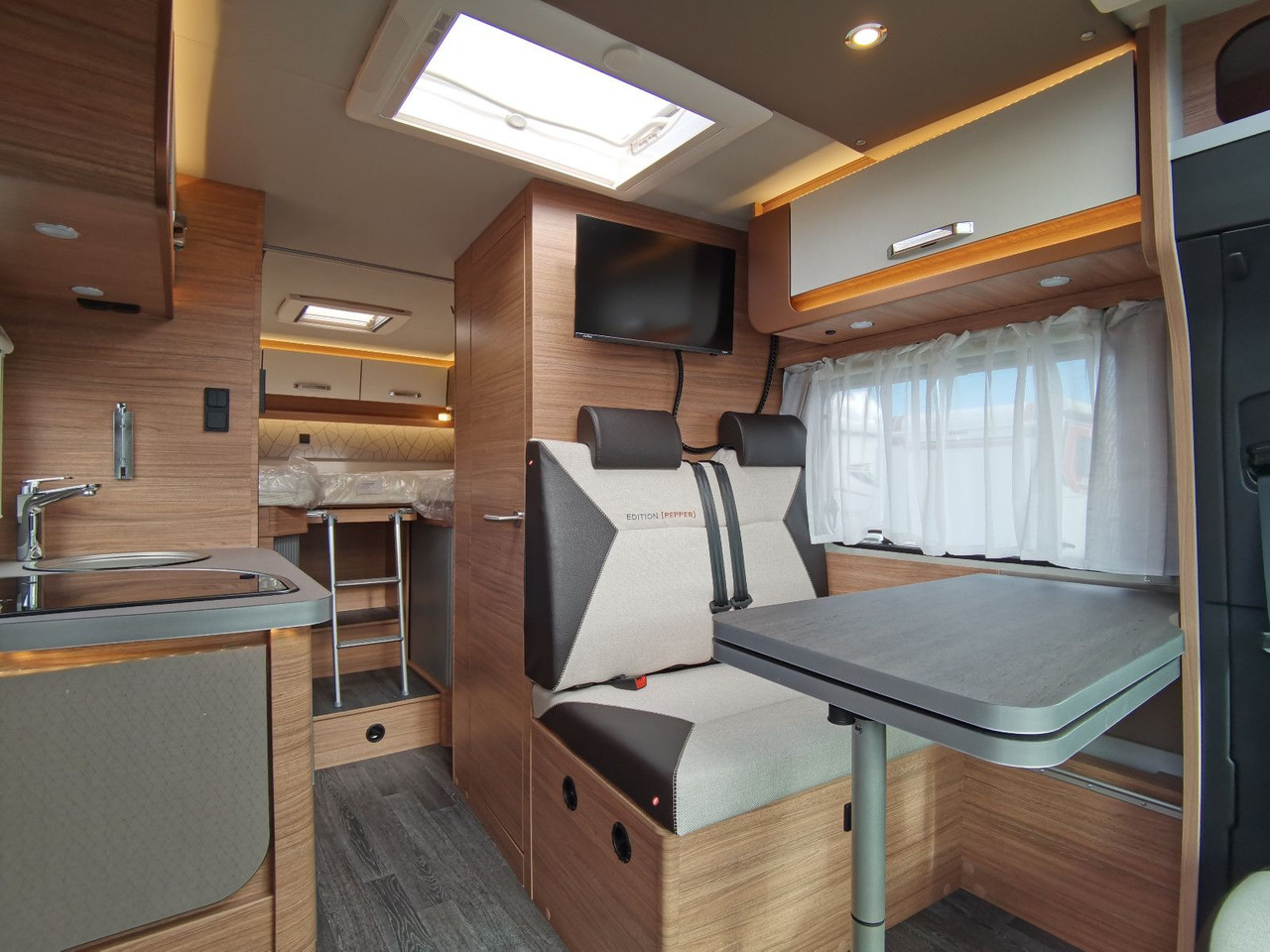 NEU: Teilintegriertes Wohnmobil Weinsberg CARACOMPACT 640 MEG EDITION-PEPPER /-MODELL 2025 Weinsberg CARACOMPACT 640 MEG EDITION-PEPPER /-MODELL 2025: das Bild 12