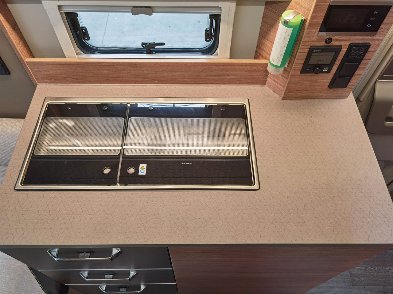 Teilintegriertes Wohnmobil Weinsberg X-CURSION CUV 500 LT PEPPER EDITION / 150PS-DSG: das Bild 23 Teilintegriertes Wohnmobil Weinsberg X-CURSION CUV 500 LT PEPPER EDITION / 150PS-DSG: das Bild 23