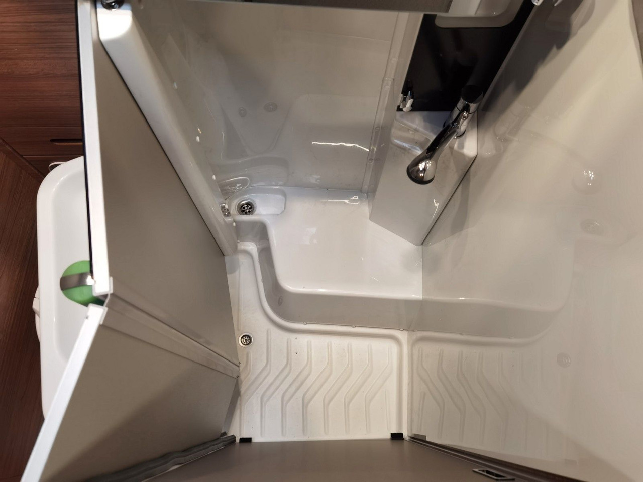 Teilintegriertes Wohnmobil Weinsberg X-CURSION CUV 500 LT PEPPER EDITION / 150PS-DSG: das Bild 27 Teilintegriertes Wohnmobil Weinsberg X-CURSION CUV 500 LT PEPPER EDITION / 150PS-DSG: das Bild 27