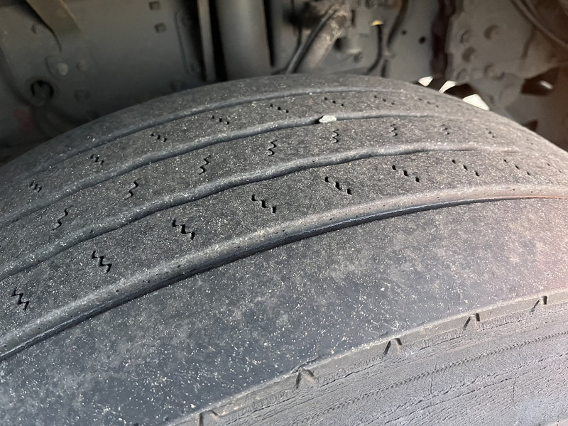 Koffer LKW DAF CF 370 FA: das Bild 11 Koffer LKW DAF CF 370 FA: das Bild 11