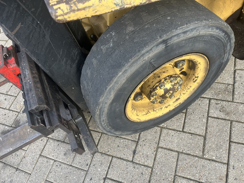 Hyster H2.50XL duplo355 sideshift ISUZU DIESEL - Dieselstapler: das Bild 5 Hyster H2.50XL duplo355 sideshift ISUZU DIESEL - Dieselstapler: das Bild 5