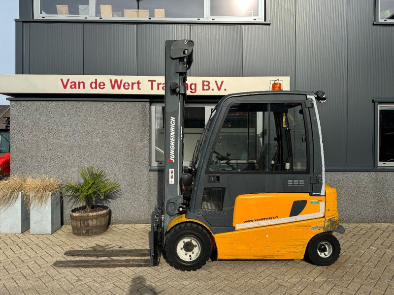 Jungheinrich EFG 430 K - Elektrostapler: das Bild 1 Jungheinrich EFG 430 K - Elektrostapler: das Bild 1