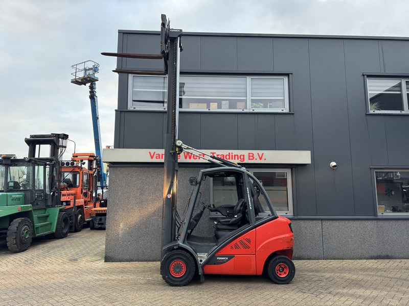 Linde H30D-02 Duplo 450 Sideshift / Vorkversteller VW Diesel 2013 - Dieselstapler: das Bild 5 Linde H30D-02 Duplo 450 Sideshift / Vorkversteller VW Diesel 2013 - Dieselstapler: das Bild 5