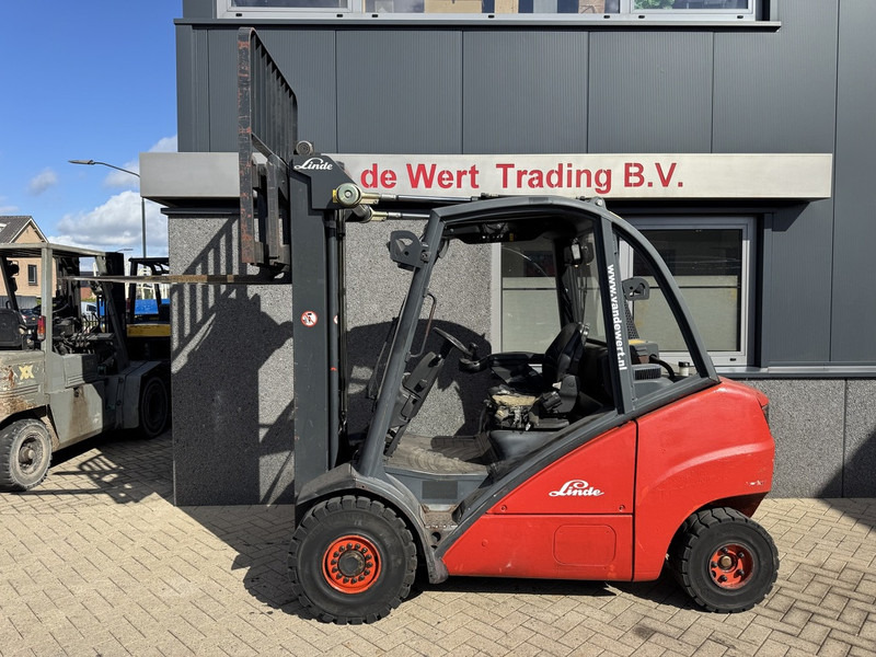 Linde H35D triplo550 Freelift / Sideshift 2007 VW DIESEL - Dieselstapler: das Bild 5 Linde H35D triplo550 Freelift / Sideshift 2007 VW DIESEL - Dieselstapler: das Bild 5