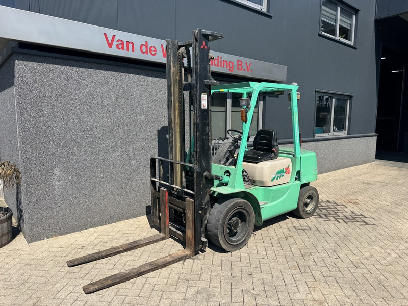 Mitsubishi FD30 - Dieselstapler: das Bild 2 Mitsubishi FD30 - Dieselstapler: das Bild 2