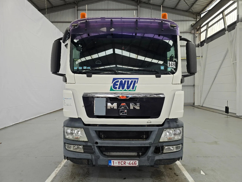 MAN TGS 28.440 6x2 / EURO 5 / AIRCO / LIFTAS / 10 roues - 10 tyres - Fahrgestell LKW: das Bild 2 MAN TGS 28.440 6x2 / EURO 5 / AIRCO / LIFTAS / 10 roues - 10 tyres - Fahrgestell LKW: das Bild 2
