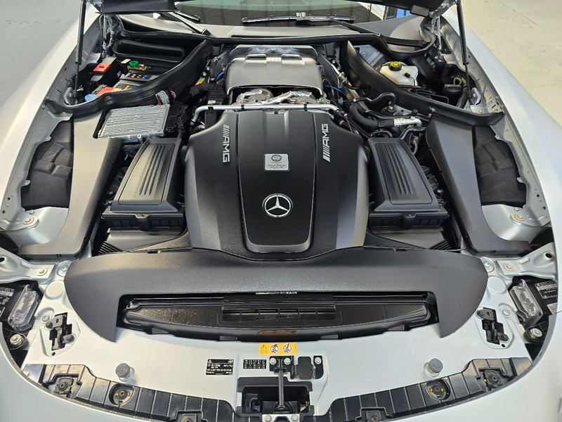 Coupé Mercedes-Benz AMG GT S / V8 BITURBO / DESIGNO / 54km !!!: das Bild 14