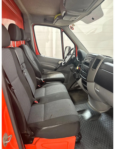 Koffer Transporter Mercedes-Benz Sprinter 316: das Bild 13