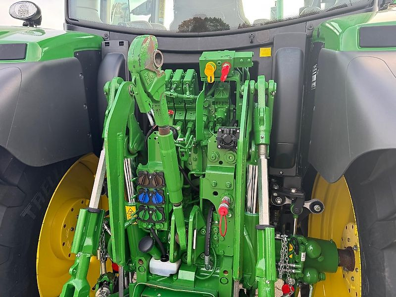 John Deere 6R130 AP 50KM + VOORLADER 2025 225 UUR STEEKASSEN!!! - Traktor: das Bild 4 John Deere 6R130 AP 50KM + VOORLADER 2025 225 UUR STEEKASSEN!!! - Traktor: das Bild 4