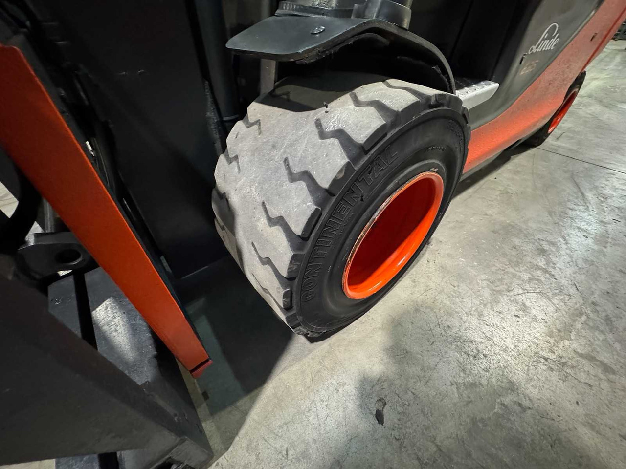 Gabelstapler 06/2023 SERVICE + UVV 11/2026 LINDE E35HL 3.500KG 3.+4. VALVE 180CM FORK ADJUSTER ELECTRIC FORKLIFT 8.839 HOURS: das Bild 13