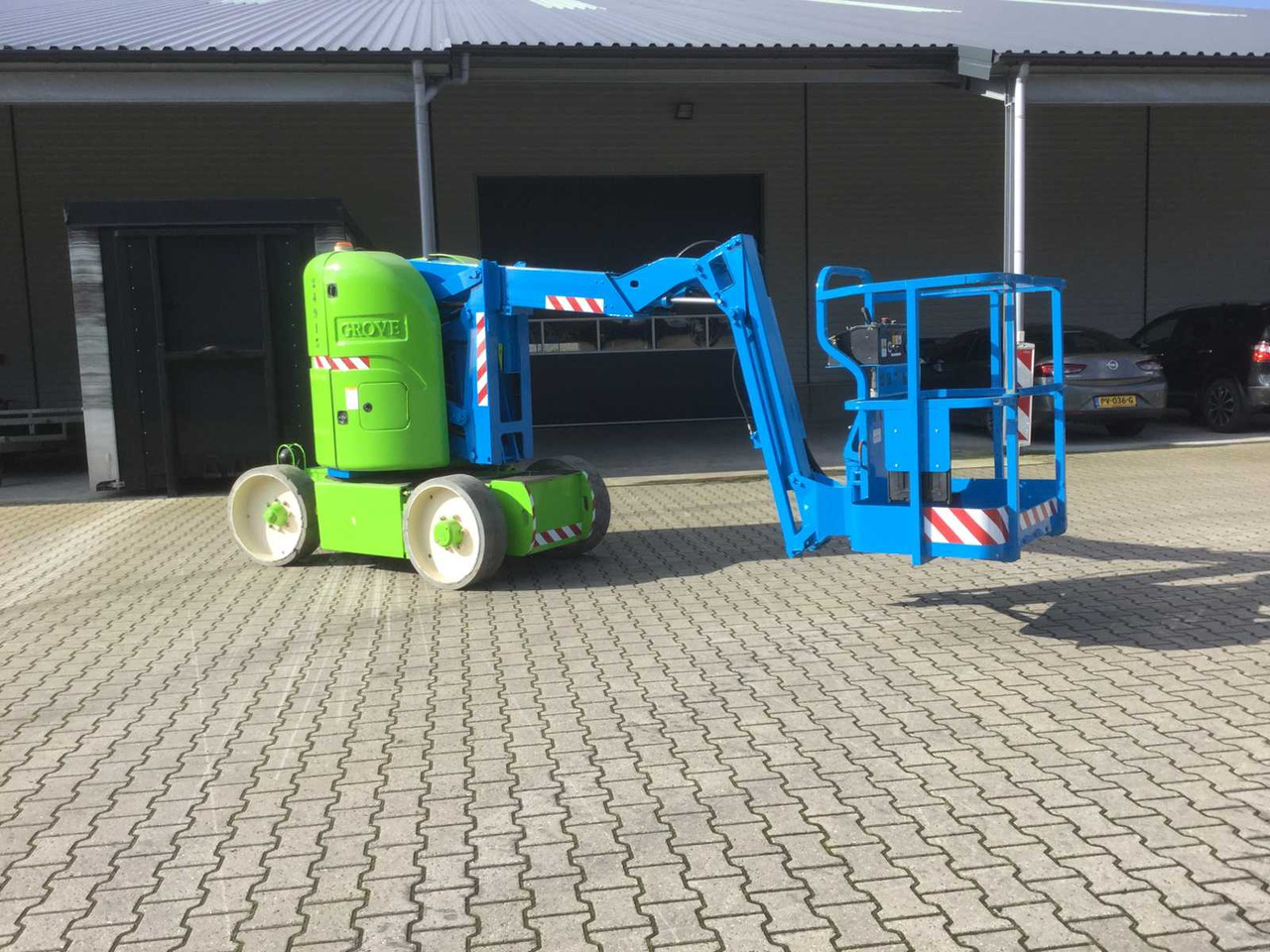 1999 GROVE AMZ 30 NEU AERIAL PLATFORM - Arbeitsbühne: das Bild 2 1999 GROVE AMZ 30 NEU AERIAL PLATFORM - Arbeitsbühne: das Bild 2