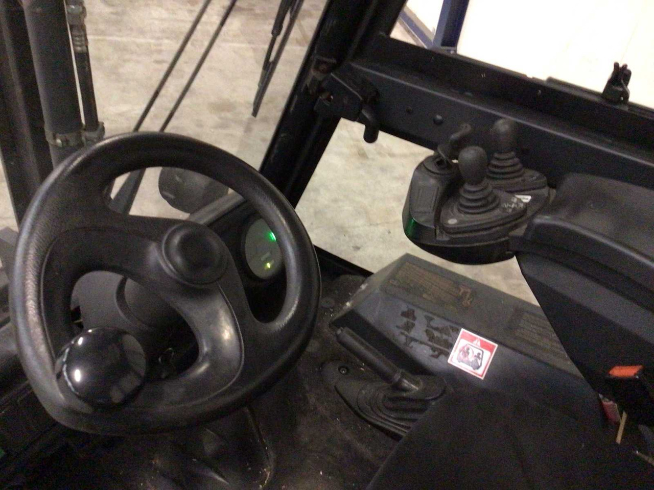 2003 LINDE E30 FORKLIFT - Gabelstapler: das Bild 4 2003 LINDE E30 FORKLIFT - Gabelstapler: das Bild 4