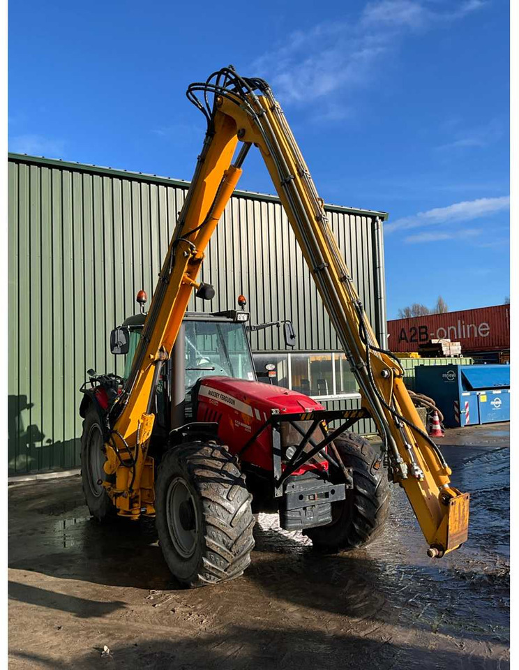 2007 MASSEY FERGUSON 6480 FOUR WHEEL DRIVE FARM TRACTOR - Traktor: das Bild 3 2007 MASSEY FERGUSON 6480 FOUR WHEEL DRIVE FARM TRACTOR - Traktor: das Bild 3