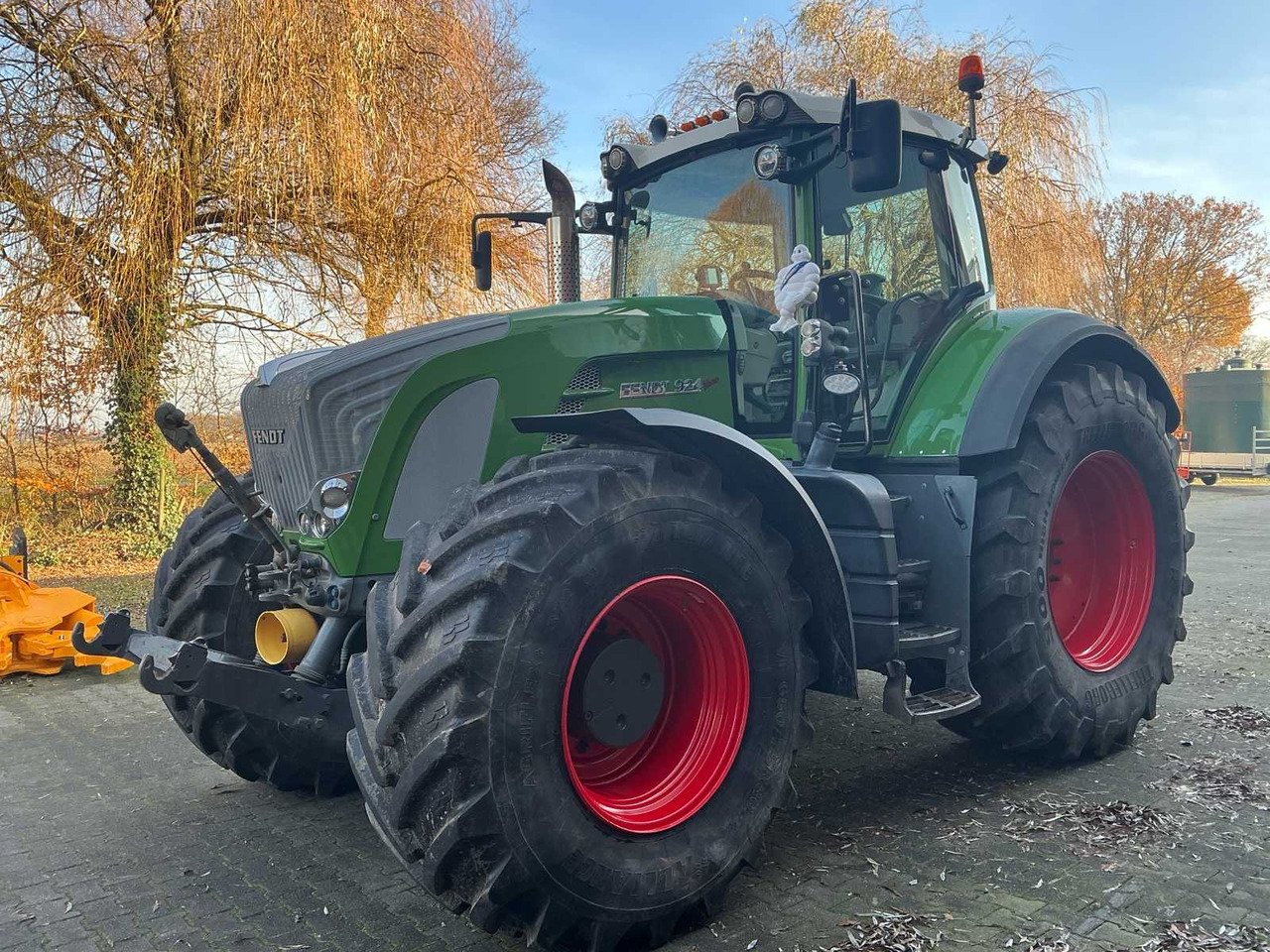 2008 FENDT 924 VARIO ALL-WHEEL DRIVE FARM TRACTOR - Traktor: das Bild 1 2008 FENDT 924 VARIO ALL-WHEEL DRIVE FARM TRACTOR - Traktor: das Bild 1