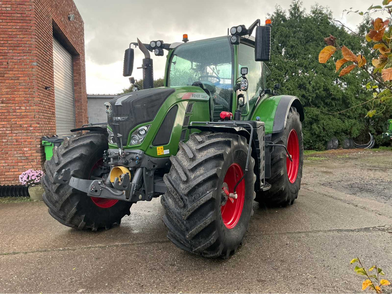 2018 FENDT 724 S4 PROFIPLUS - Traktor: das Bild 1 2018 FENDT 724 S4 PROFIPLUS - Traktor: das Bild 1