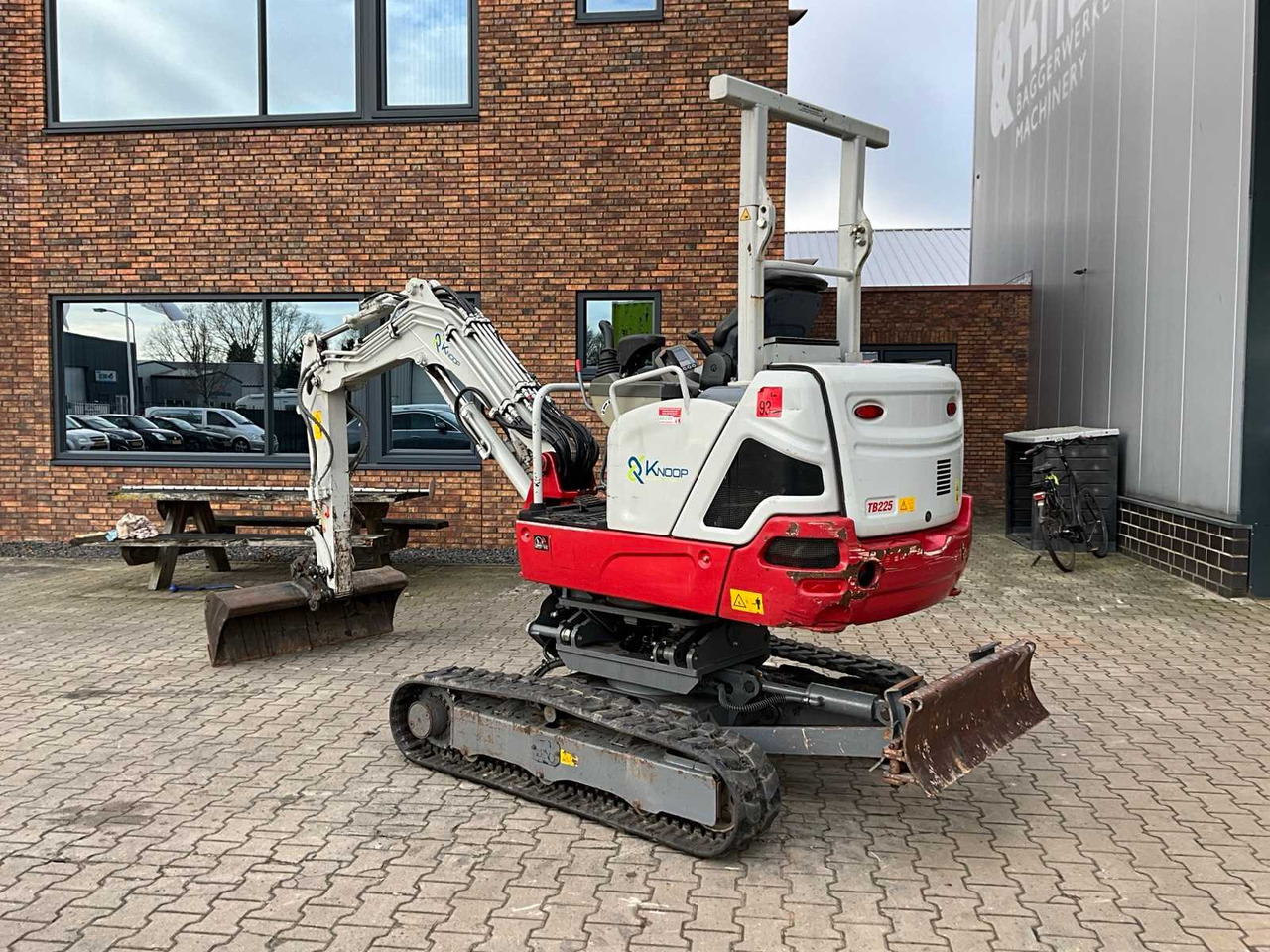 2019 TAKEUCHI TB225 CANOPY MINI EXCAVATOR - Minibagger: das Bild 4 2019 TAKEUCHI TB225 CANOPY MINI EXCAVATOR - Minibagger: das Bild 4