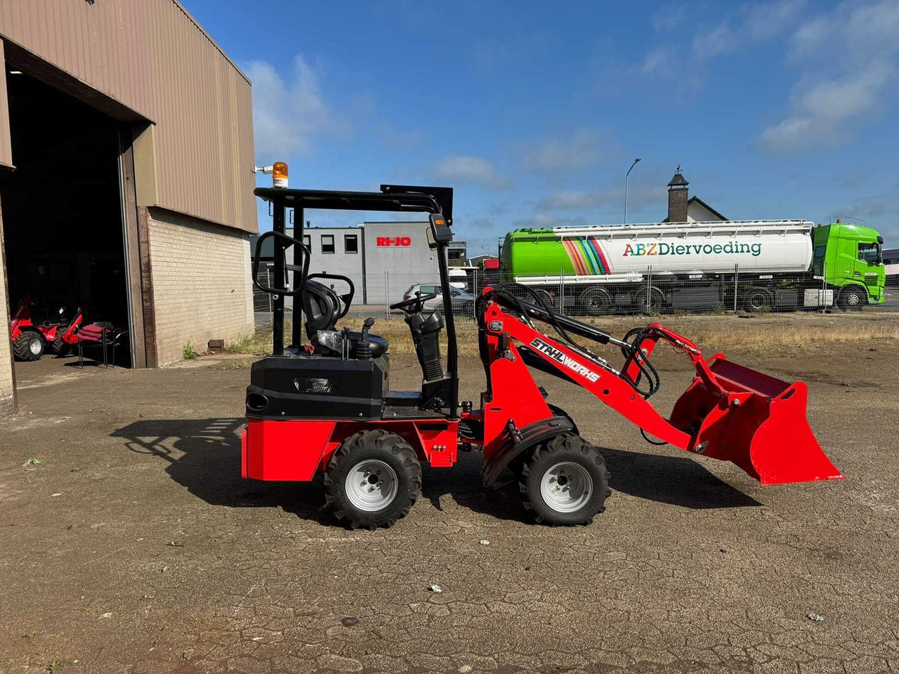 2024 STAHLWORKS R906 SHOVEL - Radlader: das Bild 2 2024 STAHLWORKS R906 SHOVEL - Radlader: das Bild 2